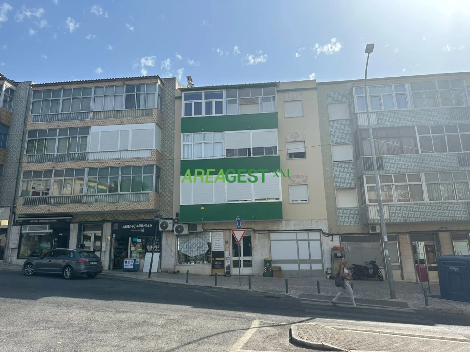 Apartamento T2 para Venda em Falagueira-Venda Nova Foto 7