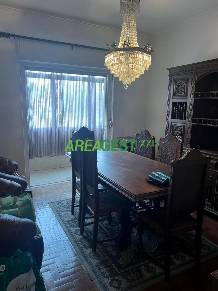 Apartamento T2 para Venda em Falagueira-Venda Nova Foto 2