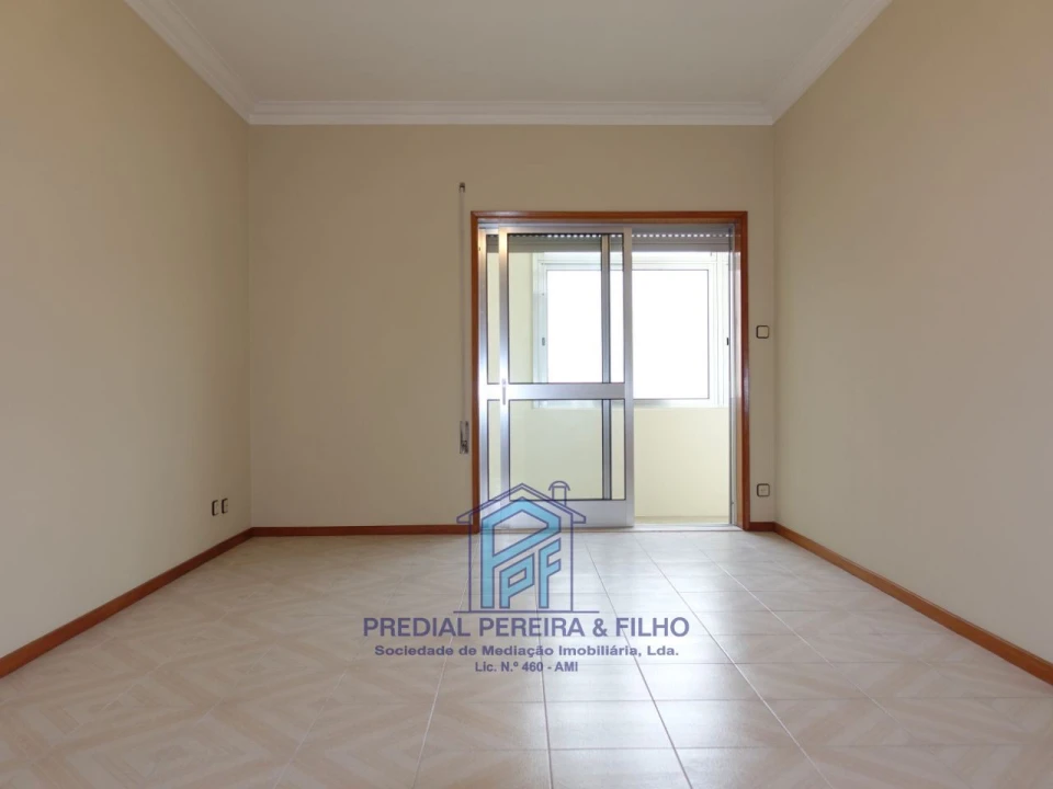 Apartamento T2 para Arrendamento em Fânzeres e São Pedro da Cova Foto 5