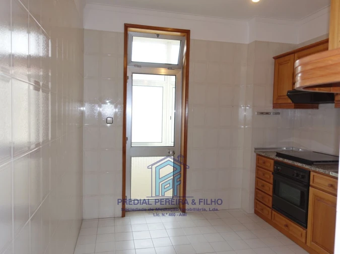 Apartamento T2 para Arrendamento em Fânzeres e São Pedro da Cova Foto 8