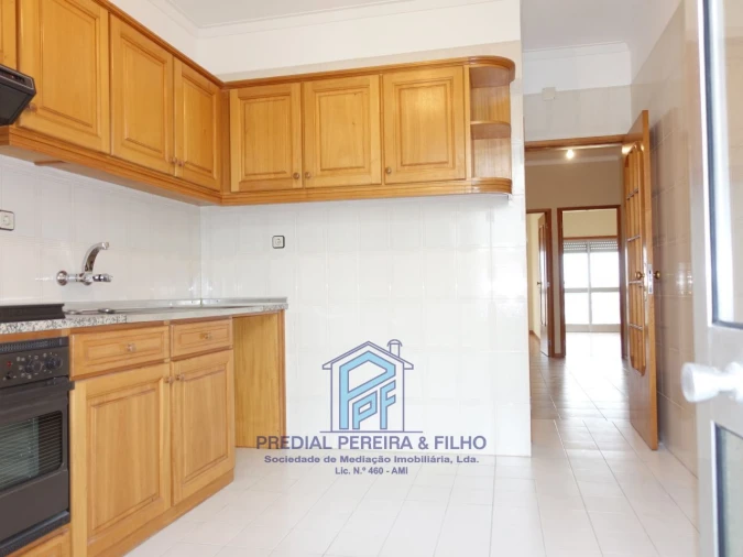 Apartamento T2 para Arrendamento em Fânzeres e São Pedro da Cova Foto 10