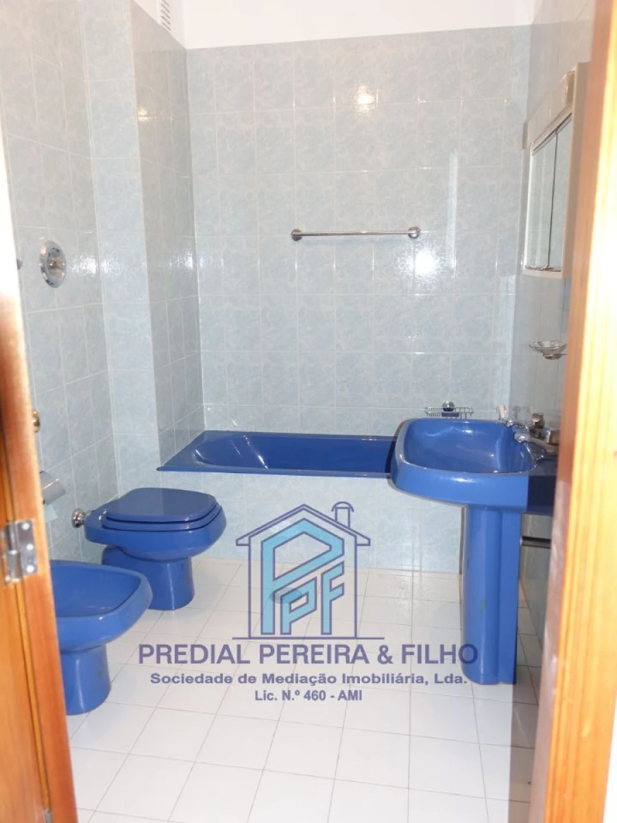 Apartamento T2 para Arrendamento em Fânzeres e São Pedro da Cova Foto 13