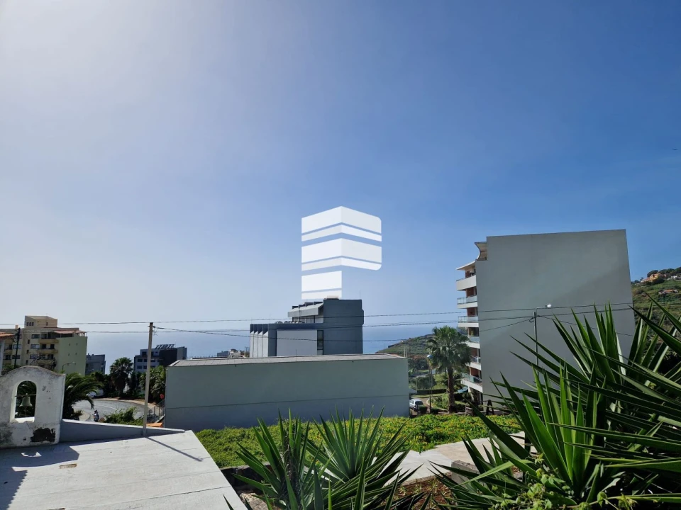 Apartamento T2 para Venda em São Martinho Foto 4