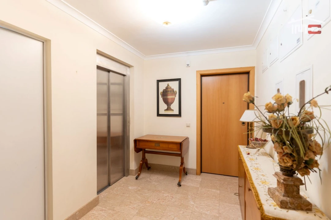 Apartamento T2 para Arrendamento em Fatima Foto 4