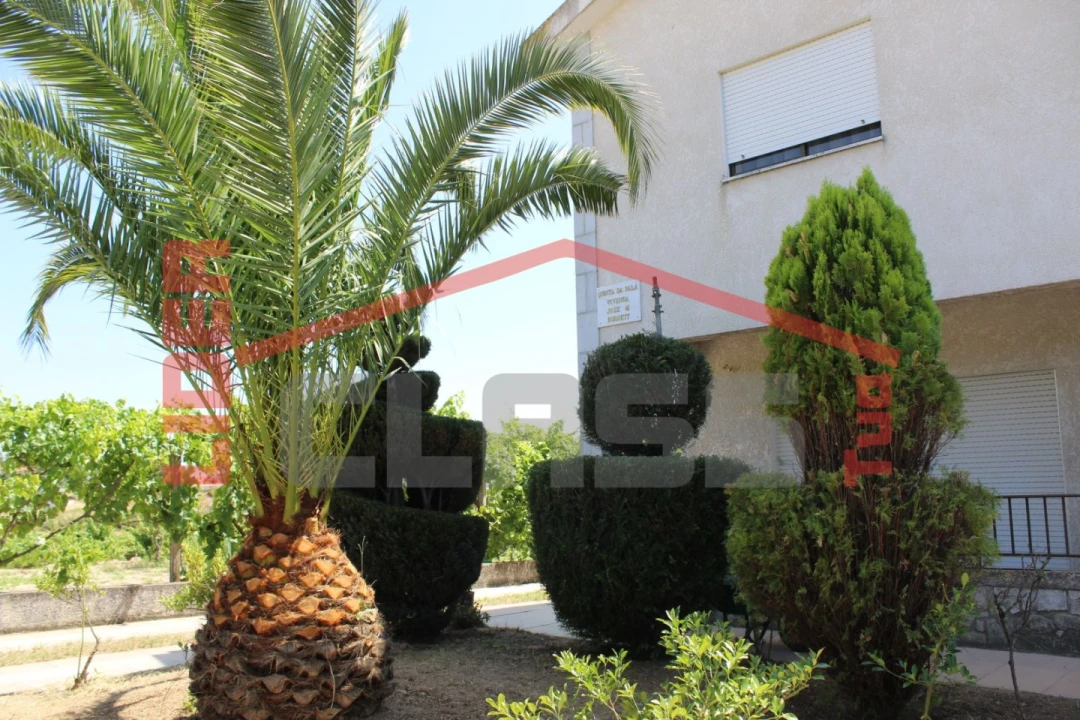 Moradia T6 para Venda em Aguieiras Foto 7