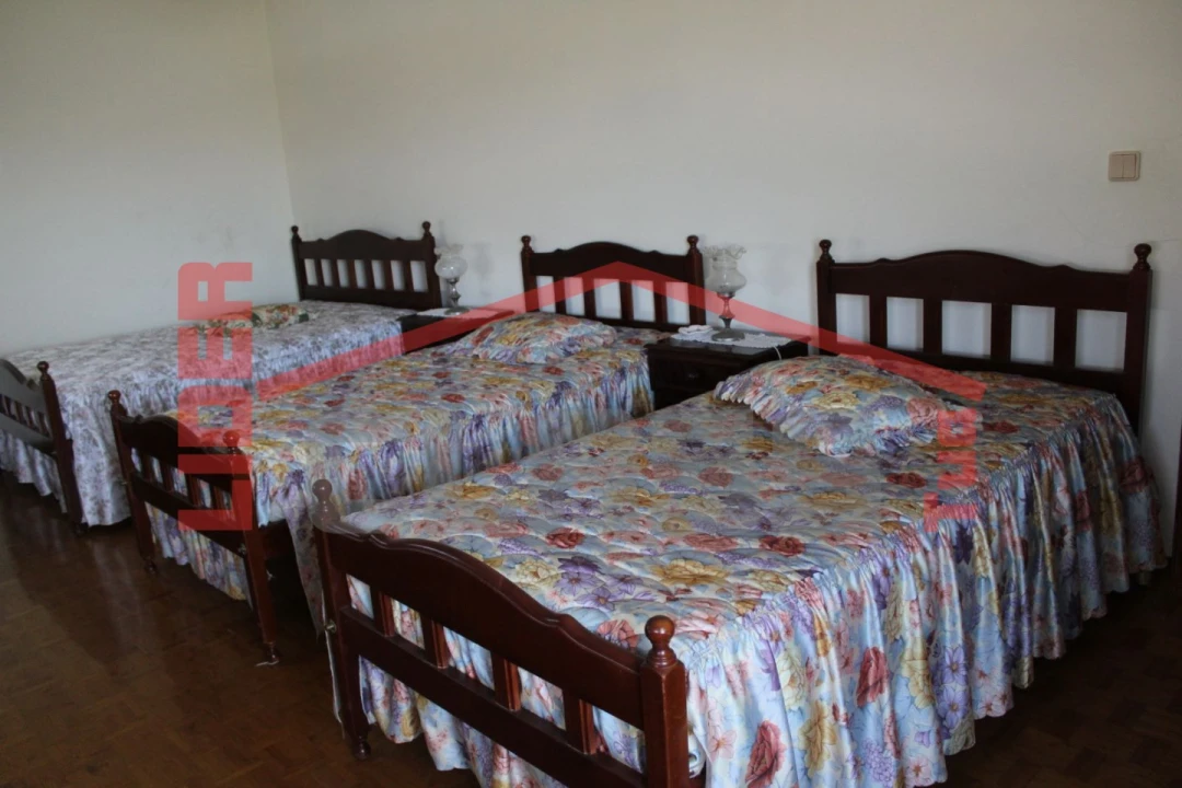 Moradia T6 para Venda em Aguieiras Foto 21