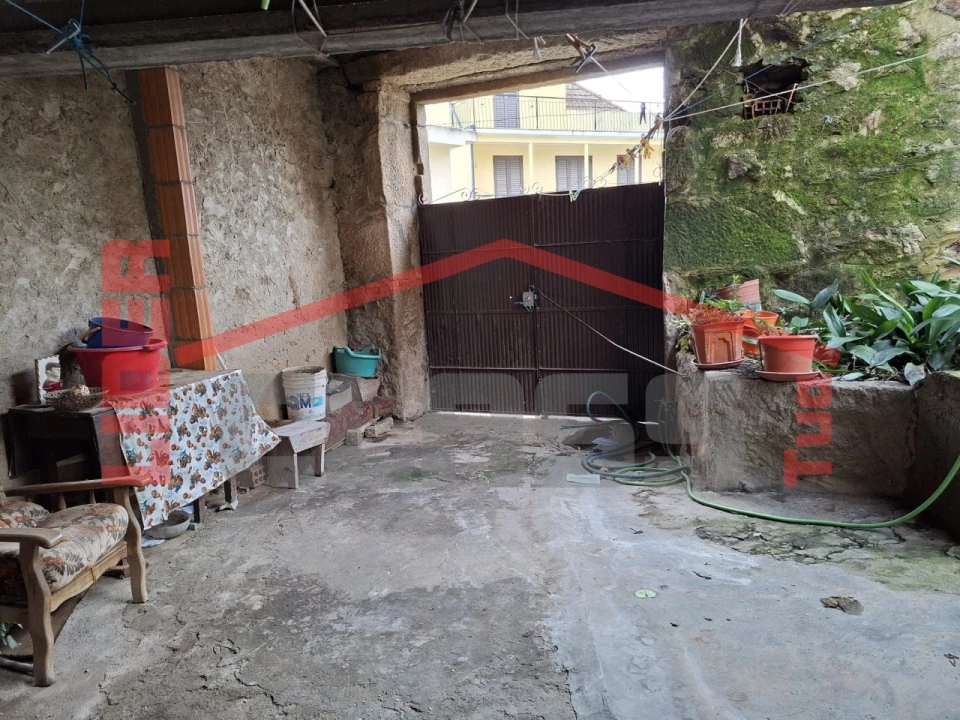 Moradia T4 para Venda em Benlhevai Foto 14