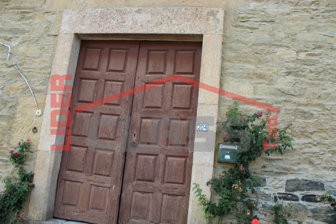 Moradia T3 para Venda em Avantos e Romeu Foto 5