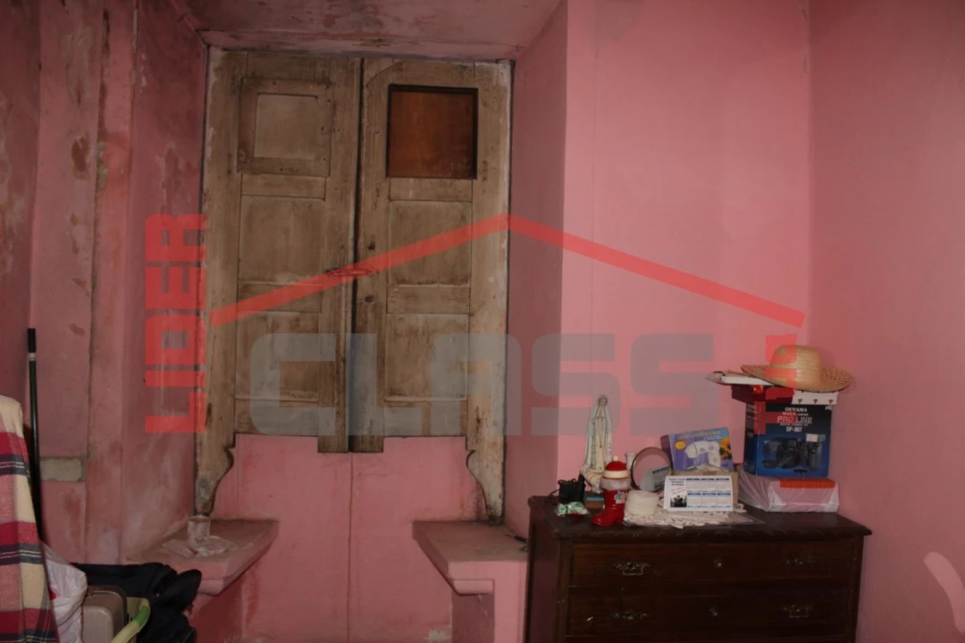 Moradia T3 para Venda em Avantos e Romeu Foto 7