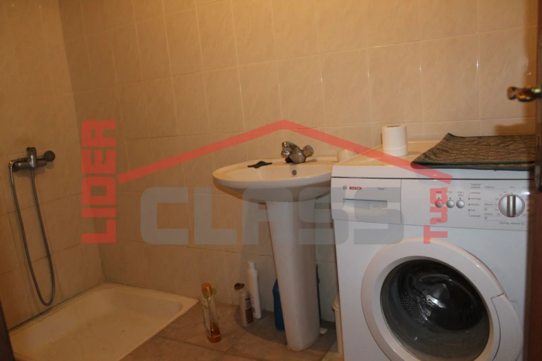 Moradia T3 para Venda em Avantos e Romeu Foto 19