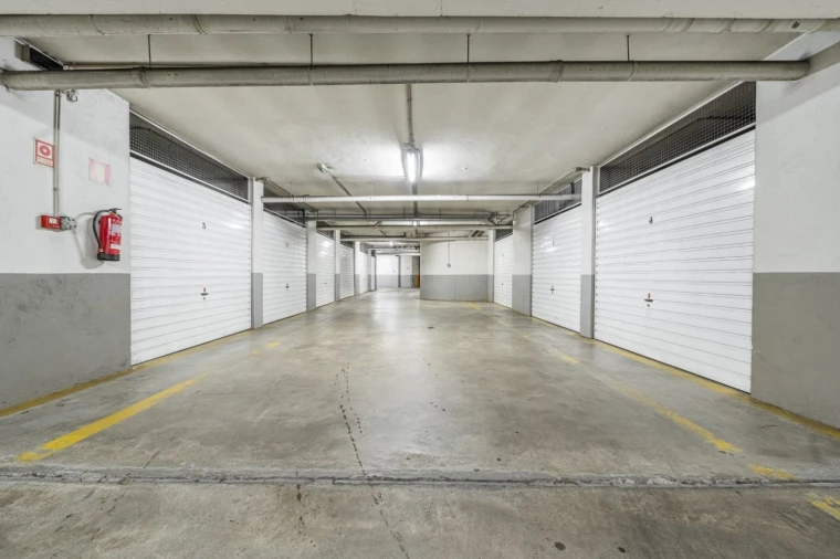 Apartamento T4 para Venda em Braga (Maximinos, Sé e Cividade) Foto 23