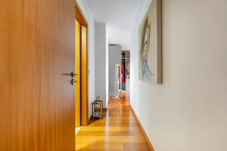 Apartamento T4 para Venda em Braga (Maximinos, Sé e Cividade) Foto 17