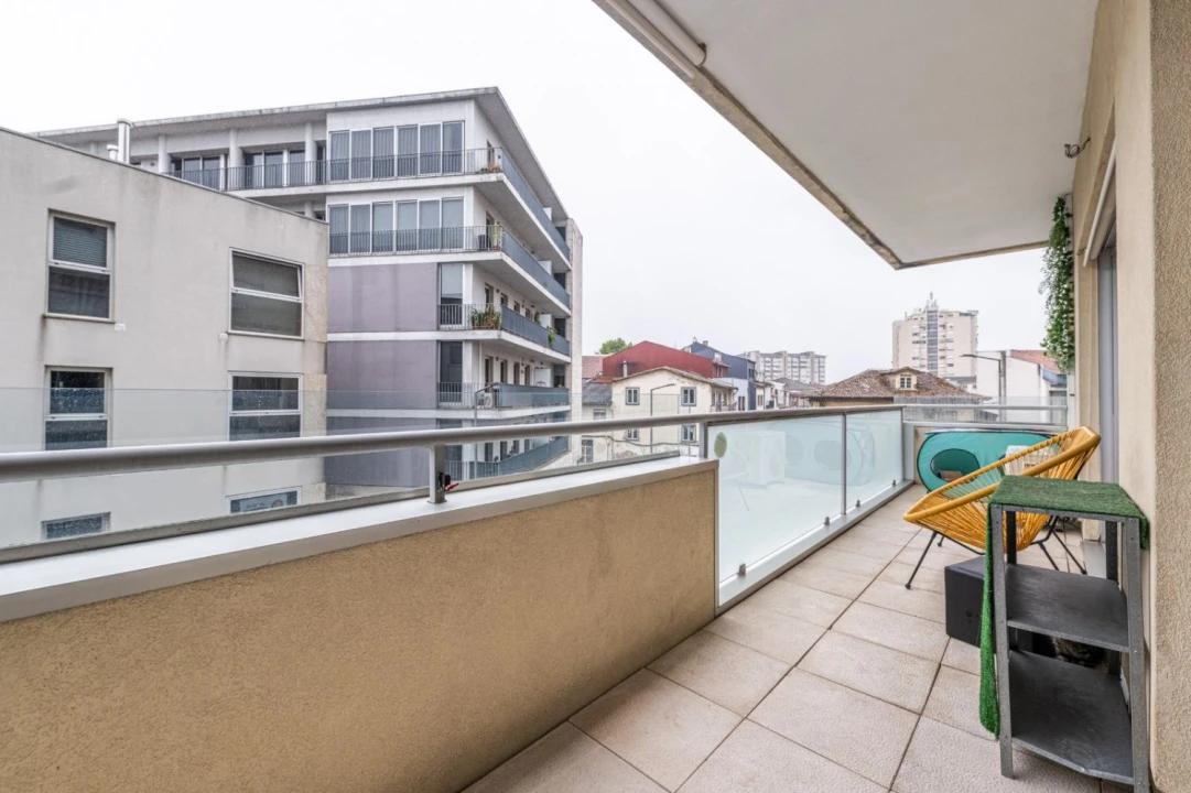 Apartamento T4 para Venda em Braga (Maximinos, Sé e Cividade) Foto 9