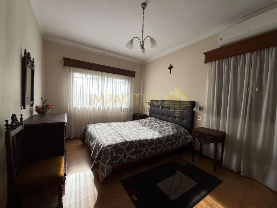 Moradia T5 para Venda em Coronado (São Romão e São Mamede) Foto 8