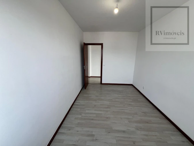 Apartamento T3 para Venda em Darque Foto 33