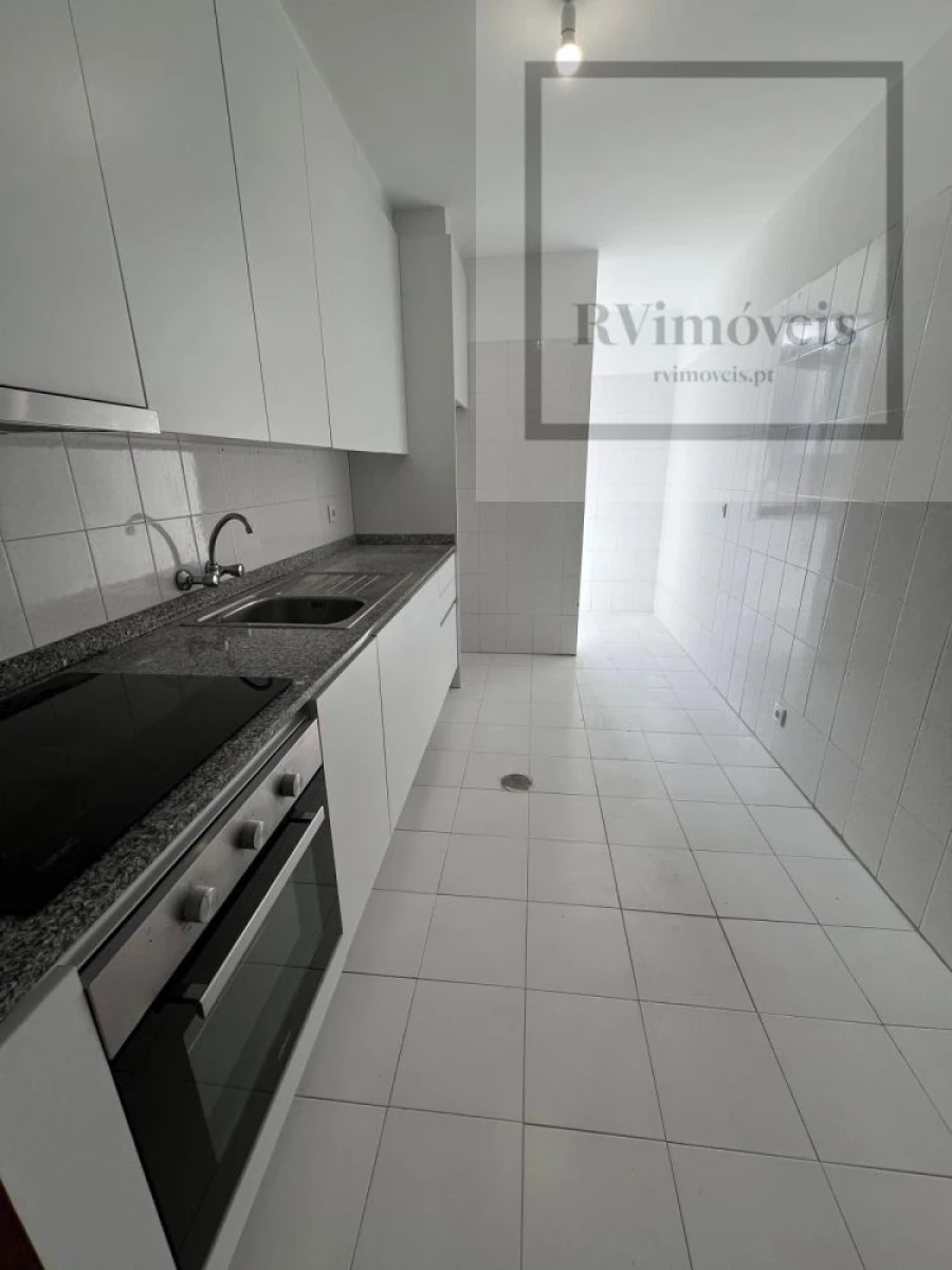 Apartamento T3 para Venda em Darque Foto 37