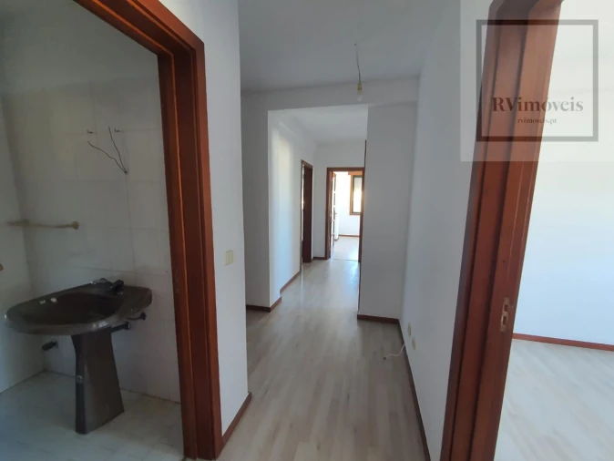 Apartamento T3 para Venda em Darque Foto 9
