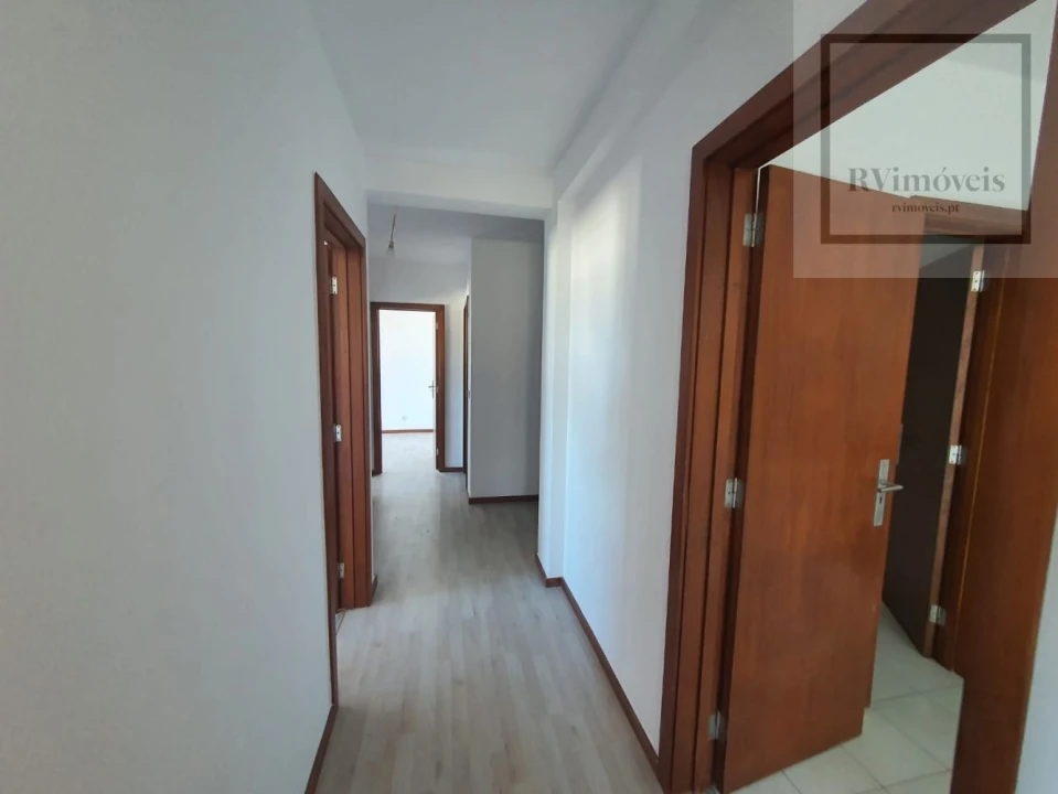 Apartamento T3 para Venda em Darque Foto 10