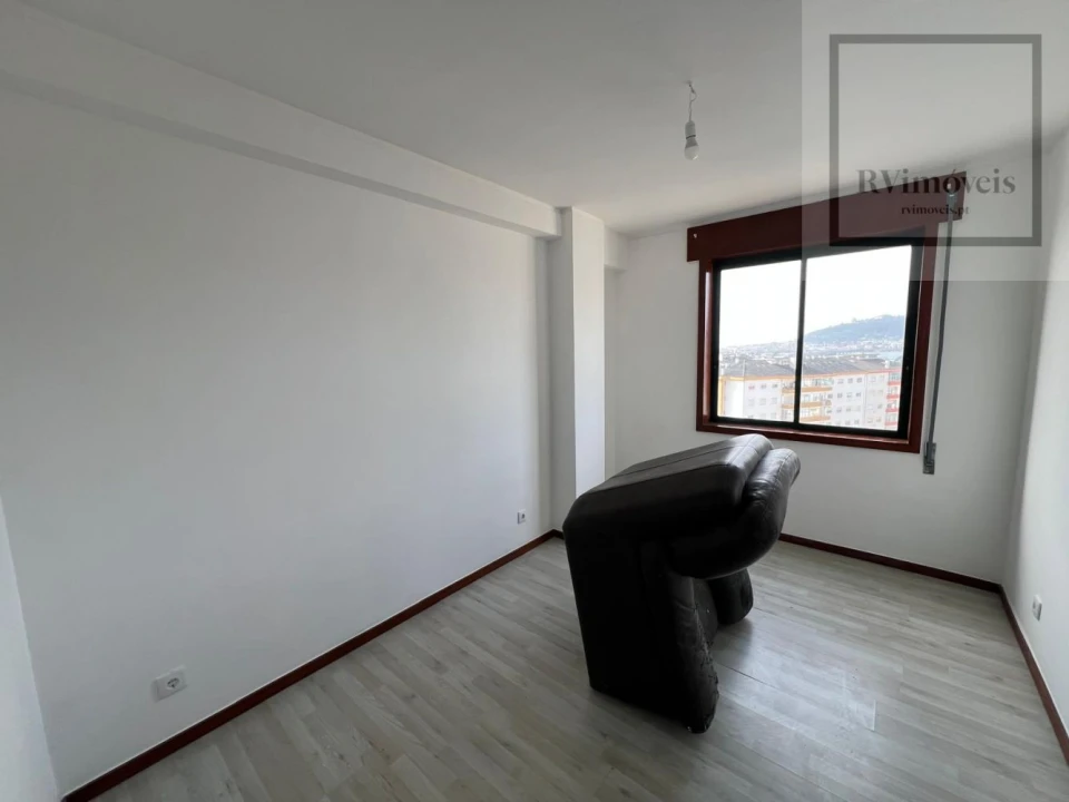Apartamento T3 para Venda em Darque Foto 30