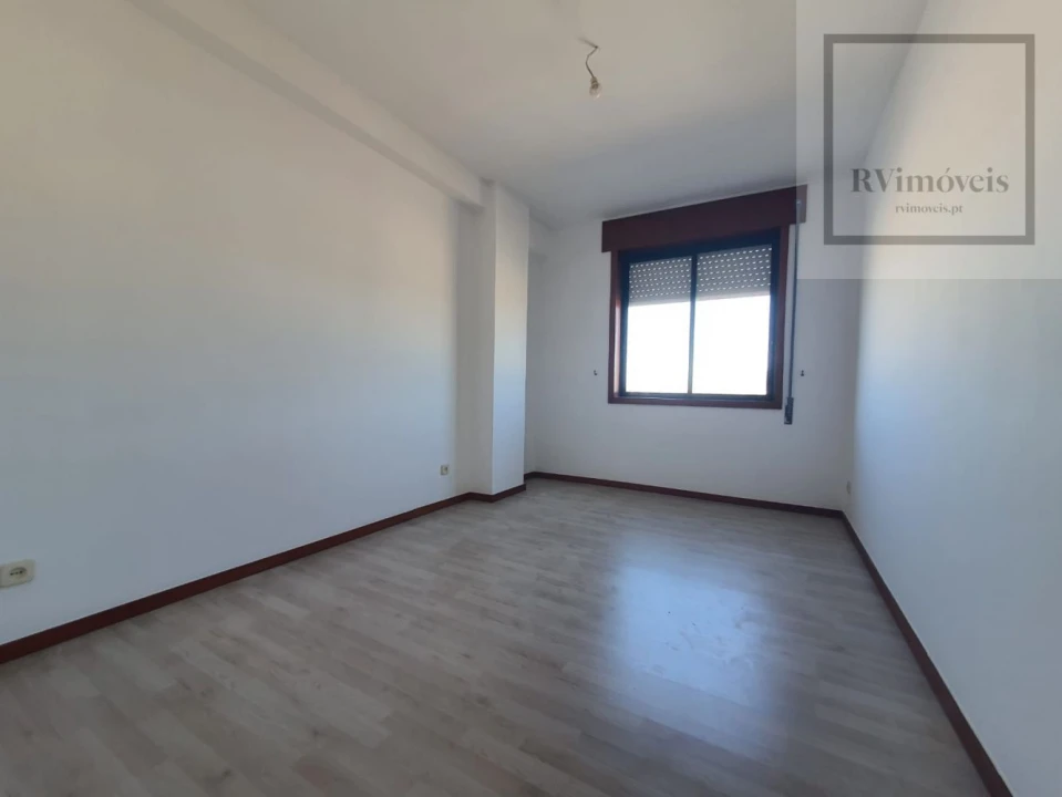 Apartamento T3 para Venda em Darque Foto 16
