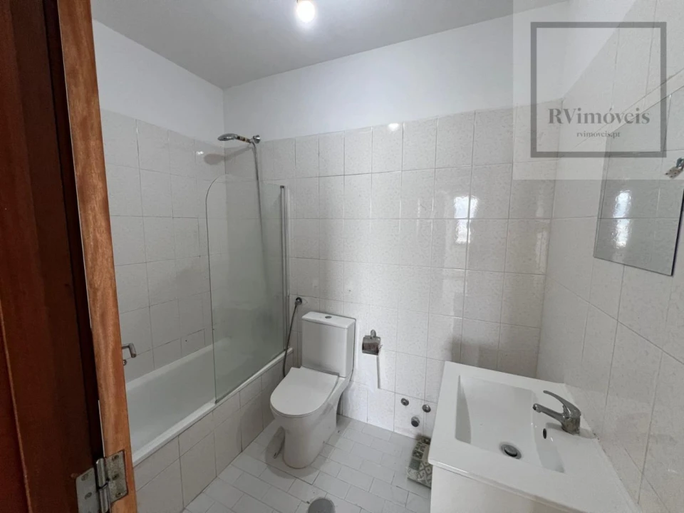 Apartamento T3 para Venda em Darque Foto 28