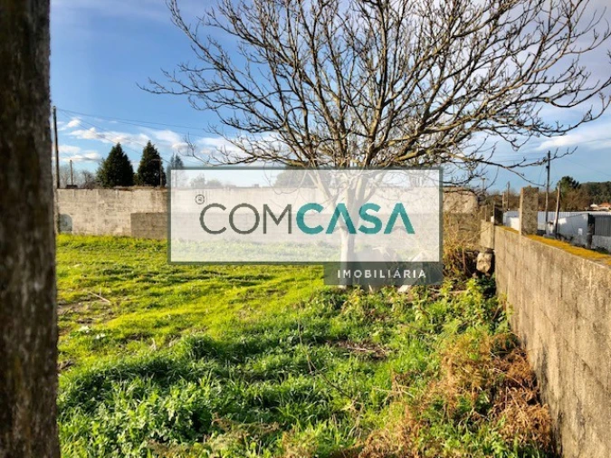 Terreno para Arrendamento em Vila Nova da Telha Foto 1