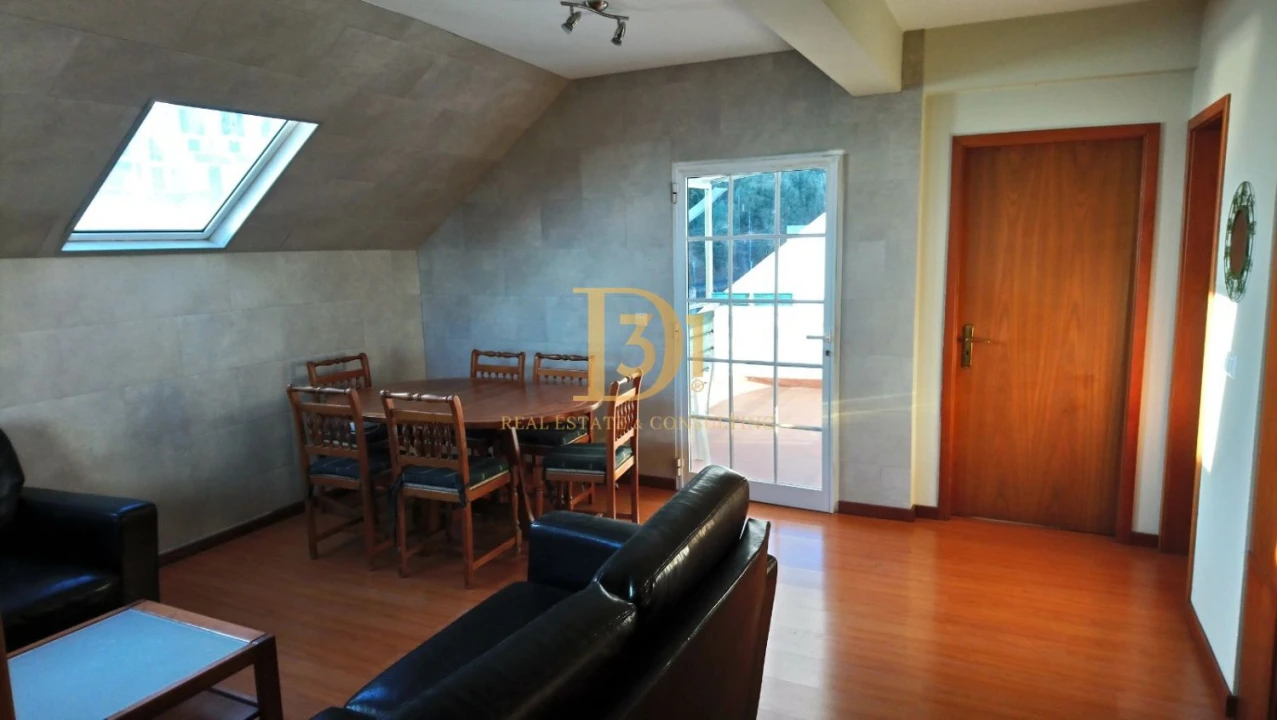 Moradia T3 para Venda em Funchal (Santa Maria Maior) Foto 8