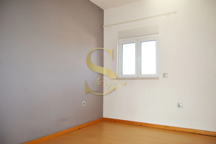 Moradia T4 para Venda em Maceira Foto 5