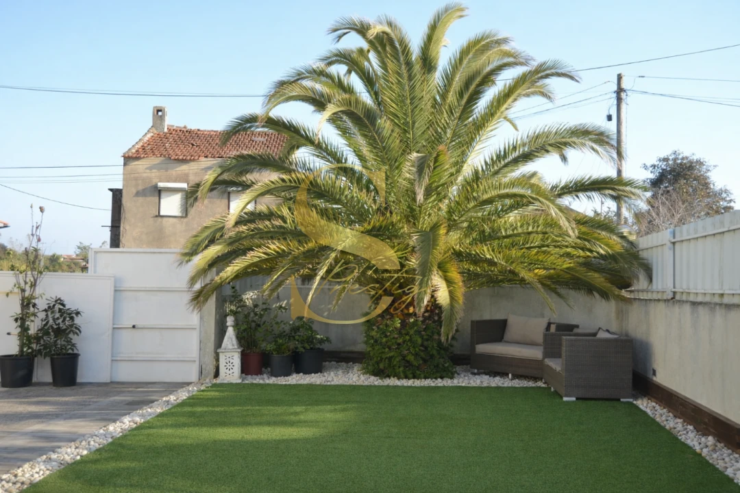 Moradia T4 para Venda em Maceira Foto 21