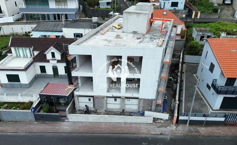 Apartamento T0 para Venda em Machico Foto 1