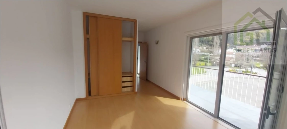 Apartamento T3 para Venda em Arganil Foto 32