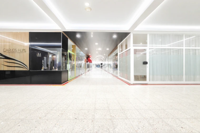 Loja para Venda em Cedofeita, Santo Ildefonso, Sé, Miragaia, São Nicolau e Vitória Foto 10