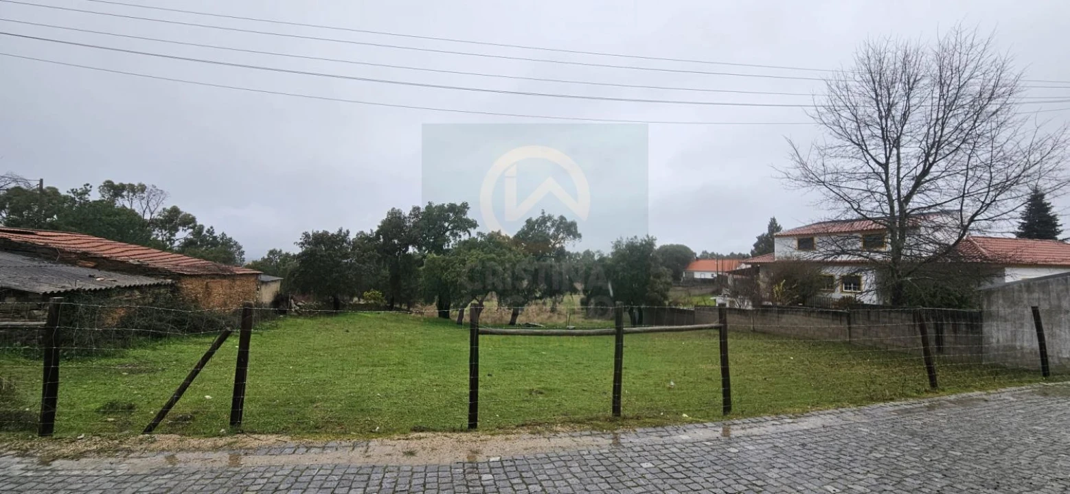 Terreno para Venda em Benquerenças Foto 4