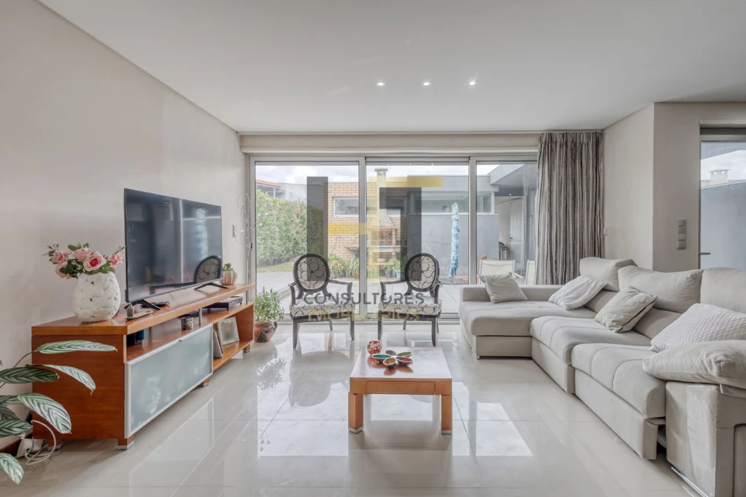 Moradia T3 para Venda em Alfena Foto 3