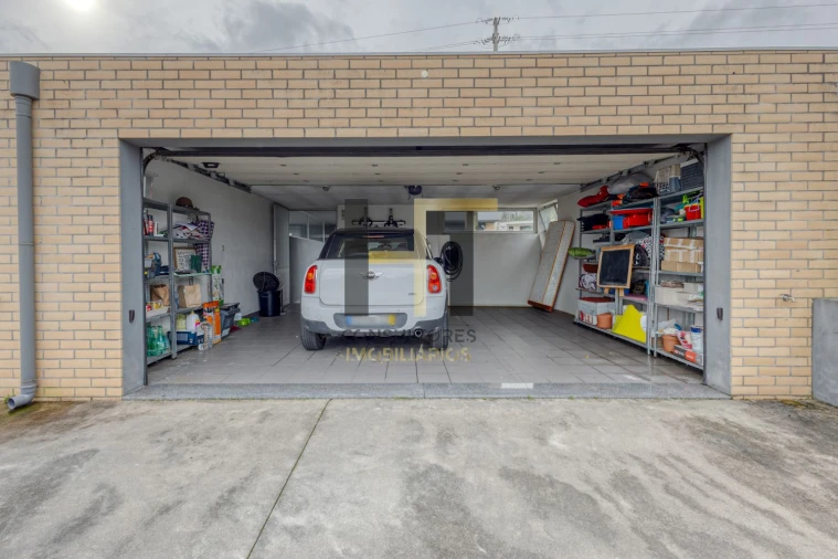 Moradia T3 para Venda em Alfena Foto 49