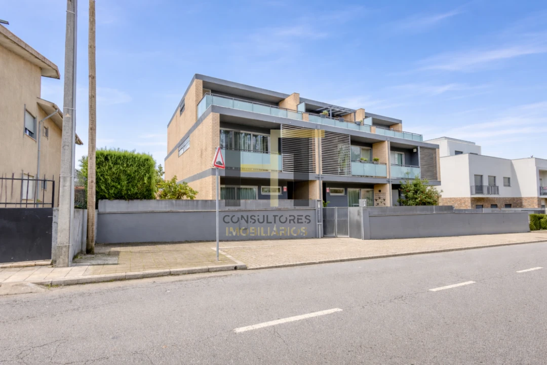 Moradia T3 para Venda em Alfena Foto 2