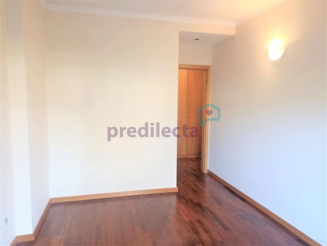 Apartamento T1 para Venda em Paranhos Foto 7