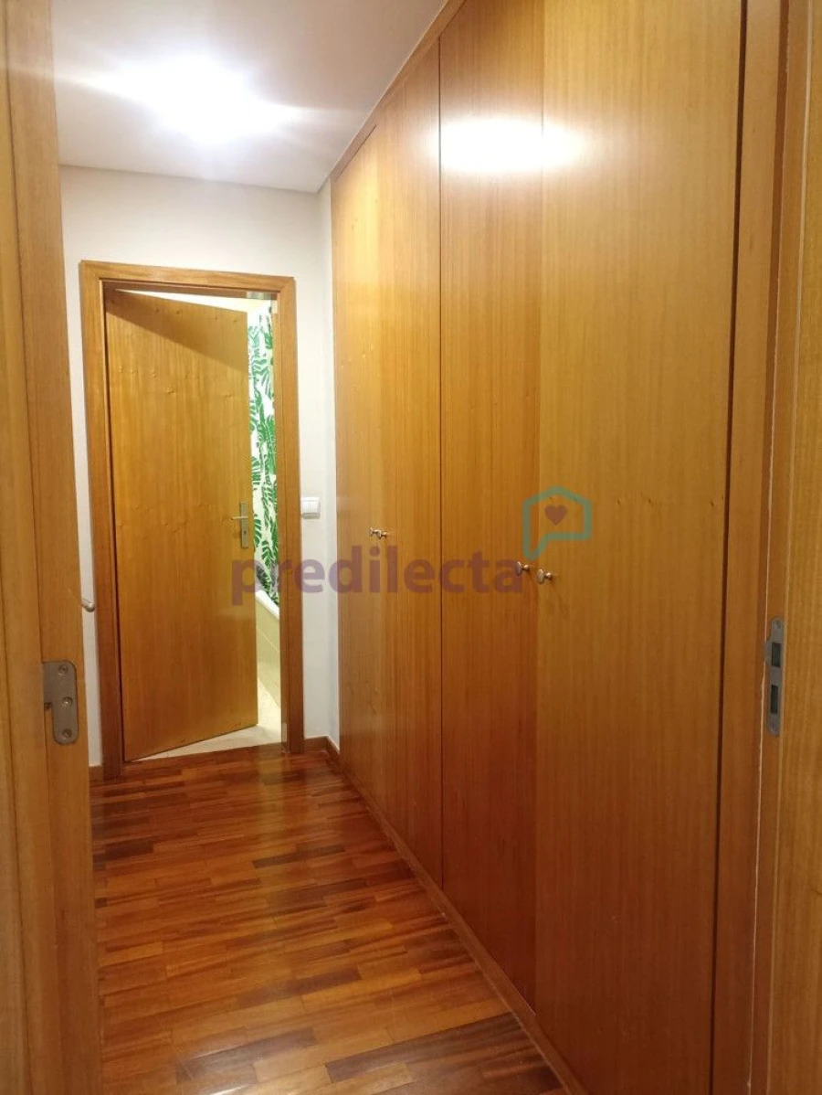 Apartamento T1 para Venda em Paranhos Foto 4