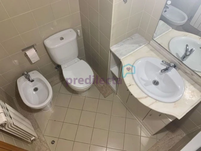 Apartamento T1 para Venda em Paranhos Foto 12