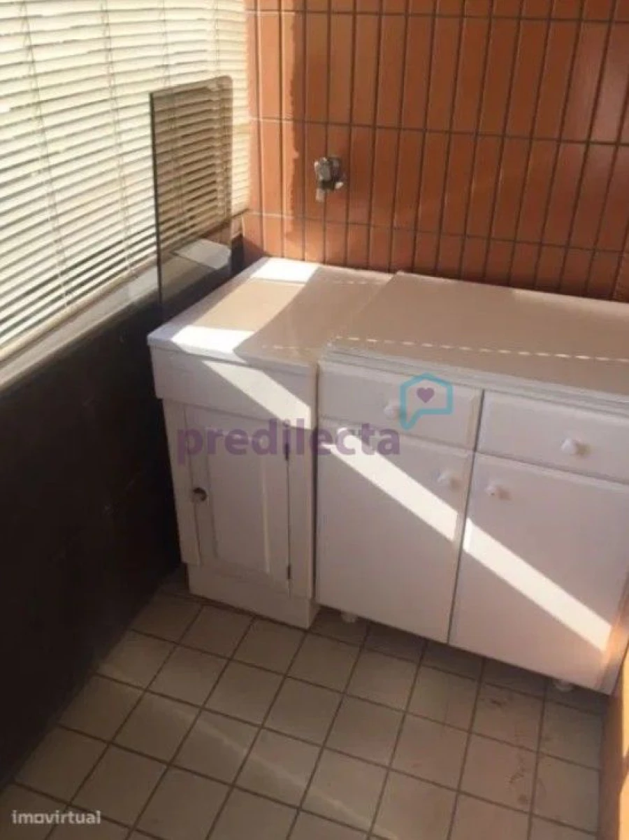 Apartamento T1 para Venda em Rio Tinto Foto 9