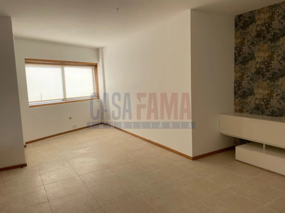 Apartamento T2 para Venda em Ribeirão Foto 6