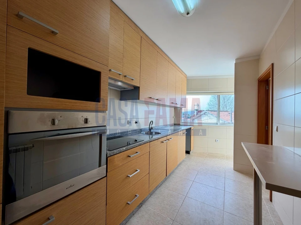 Apartamento T2 para Venda em Ribeirão Foto 8