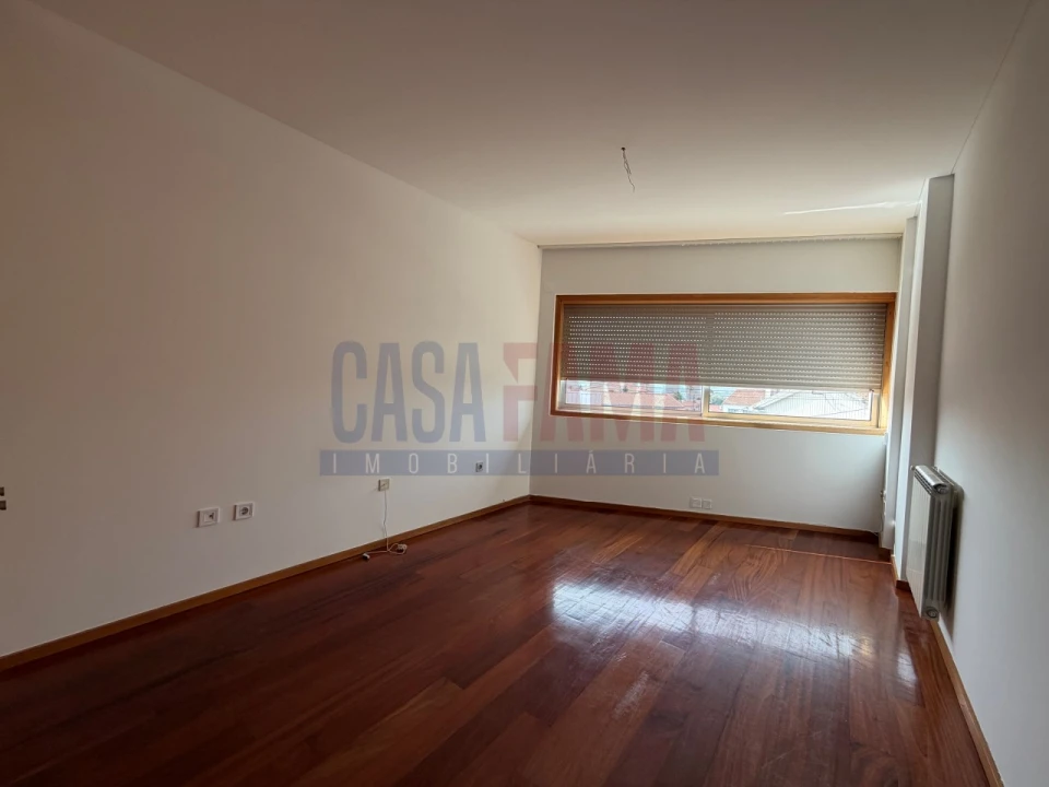 Apartamento T2 para Venda em Ribeirão Foto 11