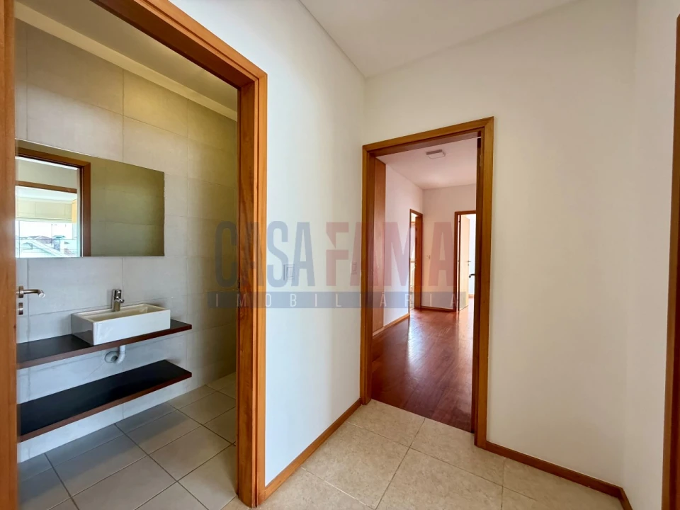 Apartamento T2 para Venda em Ribeirão Foto 14