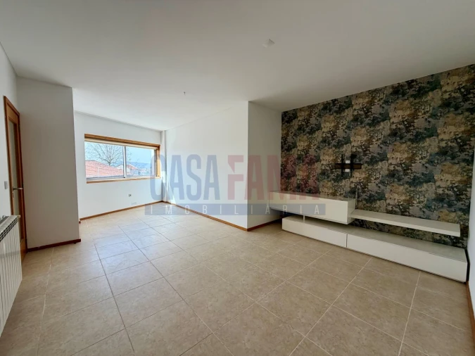 Apartamento T2 para Venda em Ribeirão Foto 2
