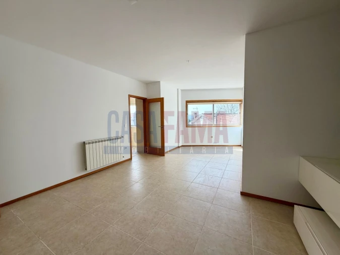 Apartamento T2 para Venda em Ribeirão Foto 3