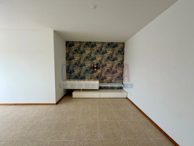 Apartamento T2 para Venda em Ribeirão Foto 4