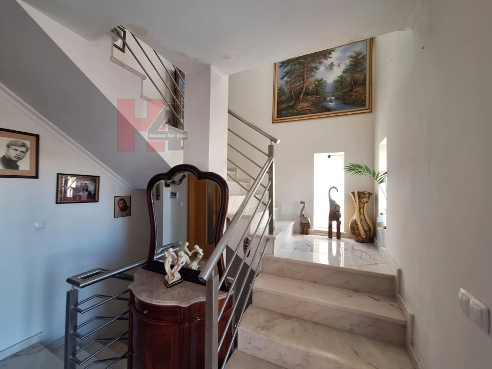 Moradia T4 para Venda em Assunção, Ajuda, Salvador e Santo Ildefonso Foto 16