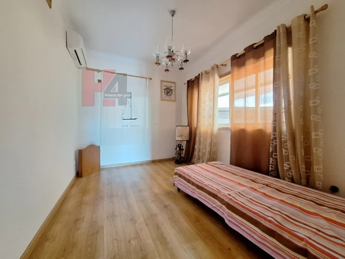 Moradia T4 para Venda em Assunção, Ajuda, Salvador e Santo Ildefonso Foto 15