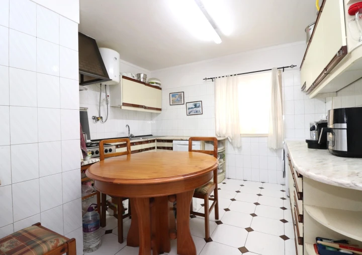 Apartamento T2 para Venda em Algueirão-Mem Martins Foto 9